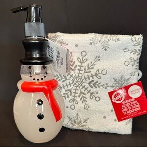 🎄🎁 Snowman Soap Dispenser with Microfiber Hand Towel Set
